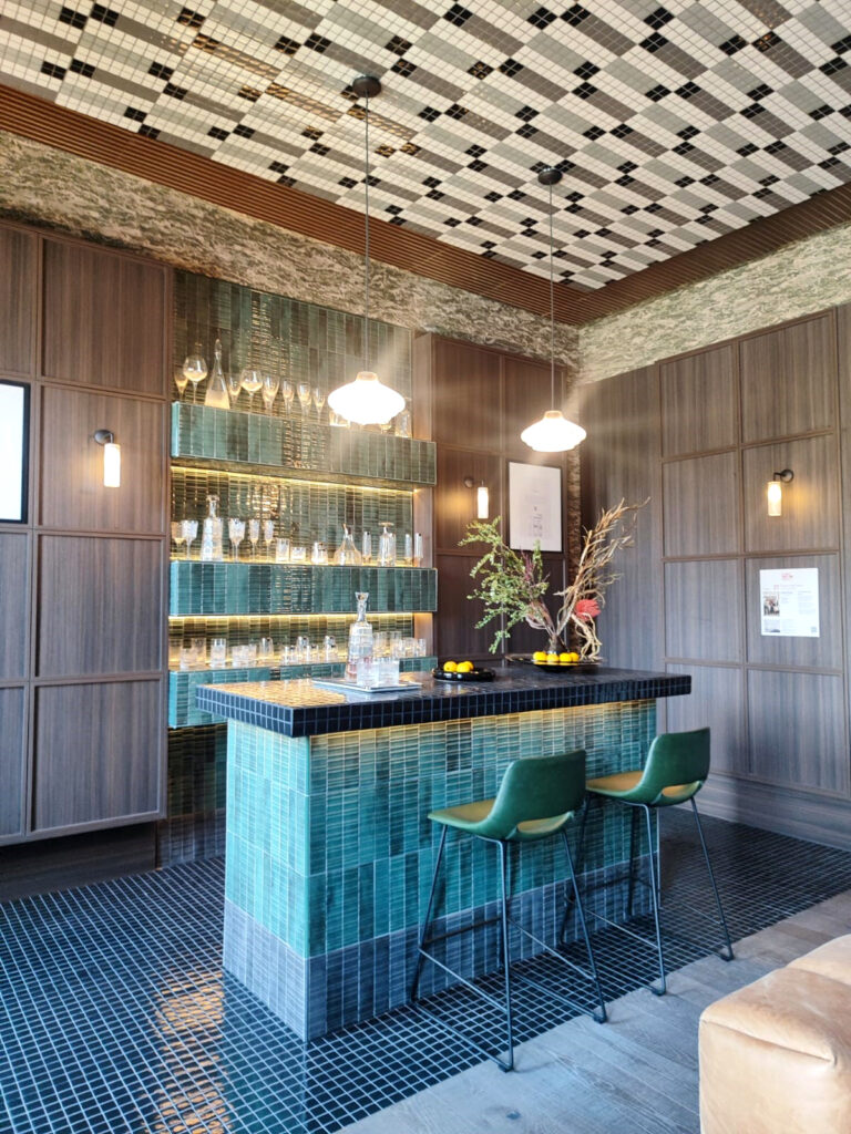 Mobiliario e interiorismo casa decor 2025